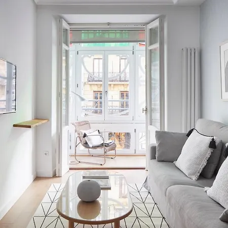 Apartment Urbieta 3 By Feelfree *